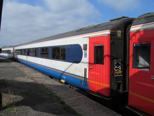 BR 42337 Mk 3 HST Trailer Standard built 1985