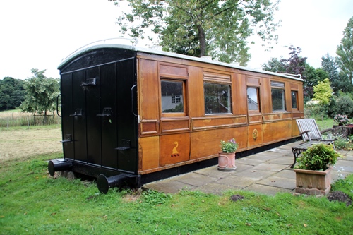 GER 5 Four-wheel First Class Family Saloon (body only) built 1864