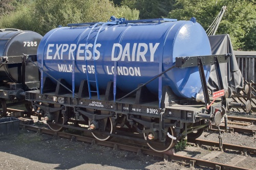 GWR 3192 Six-wheel milk tanker built 1952