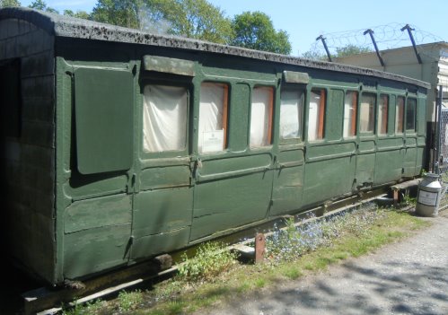 LBSCR 307 Composite Compartment Coach (body only) built 1880