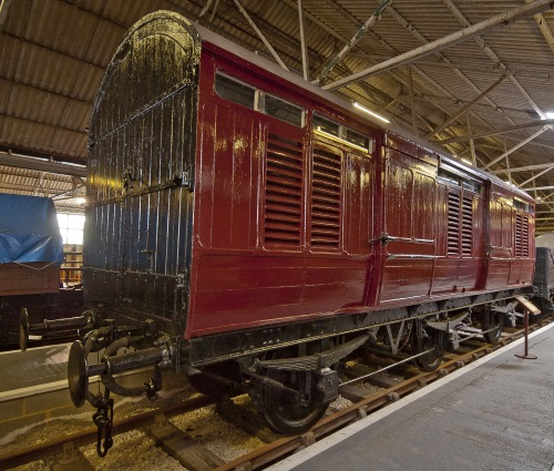 LNWR 11388 Six-wheel CCT (Covered Carriage Truck) built 1911