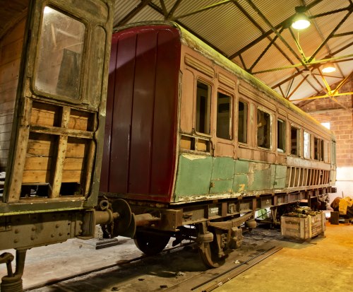 NER 100 Six-wheel First Saloon (body only) built 1885